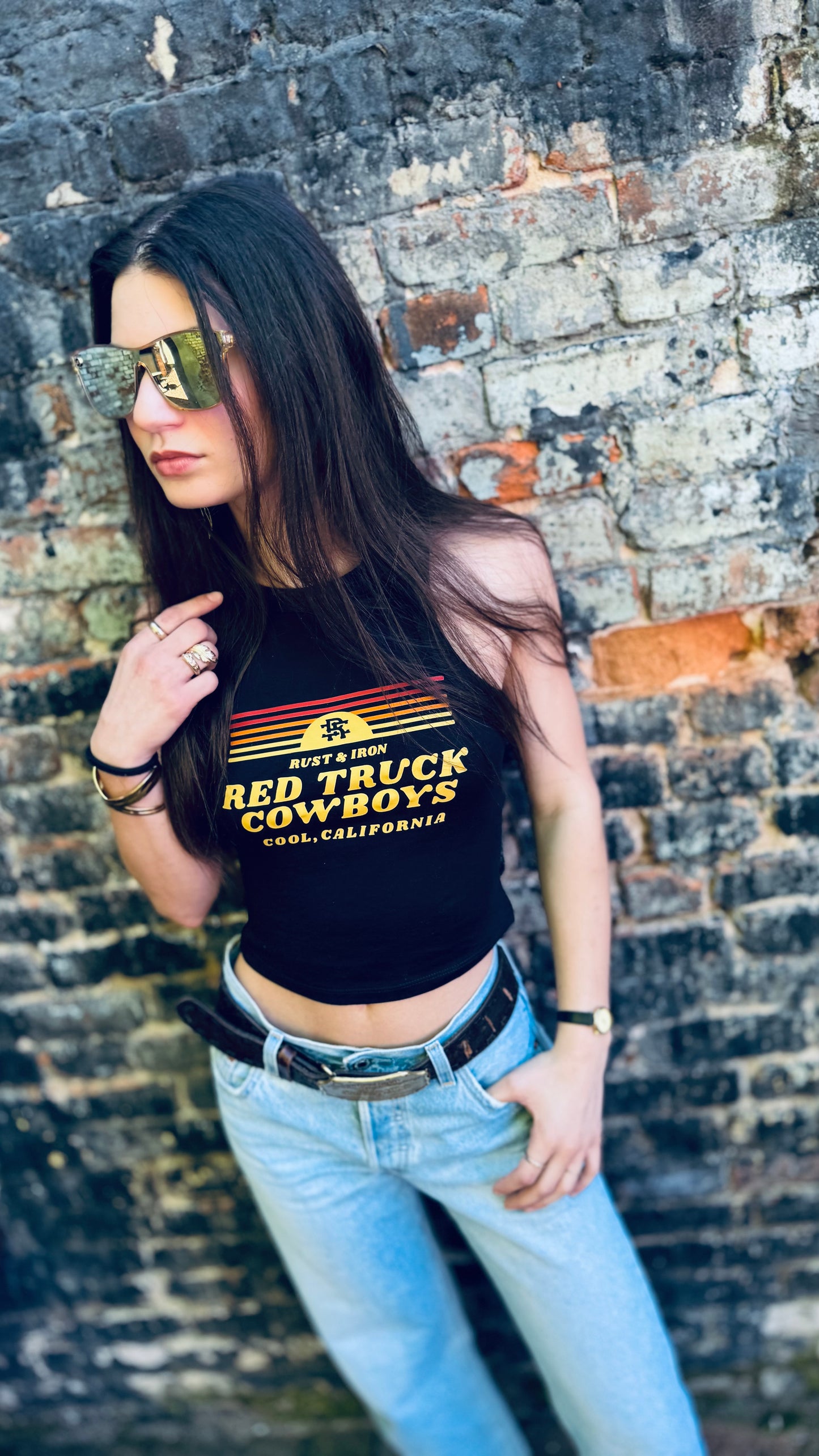 Horizon Tank – 
Red Truck Cowboys